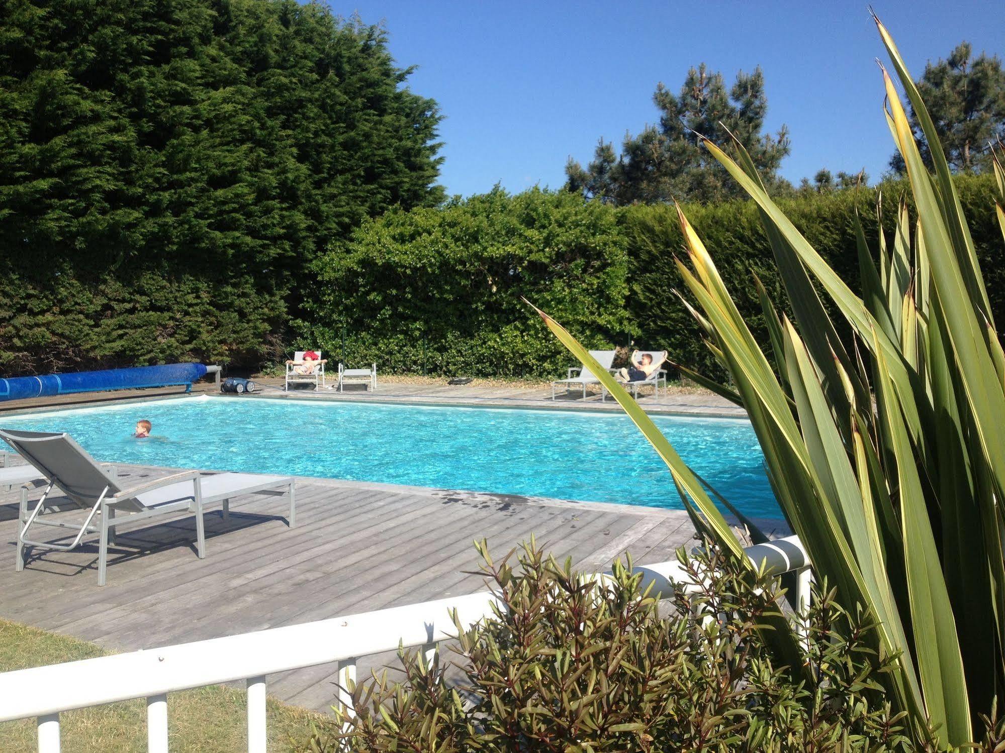 Le Galet Hotel & Spa Saint-Philibert  Exterior foto